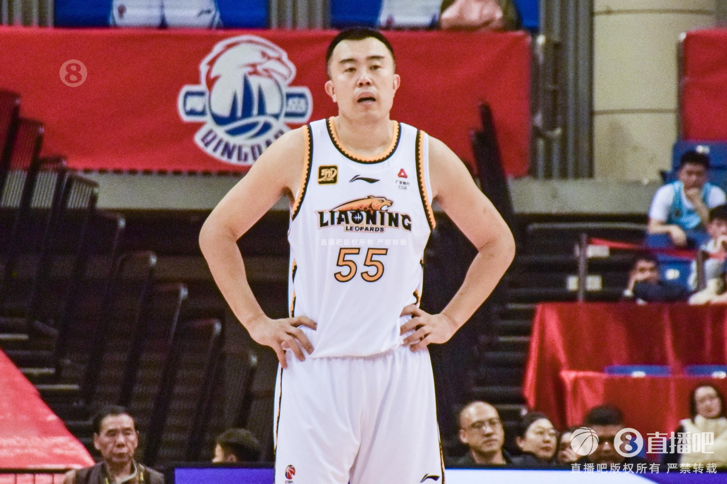 老將盡力了！韓德君7中4拿到14分12籃板3助攻
